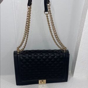 Elegant Black Quilted Chain Shoulder Bag